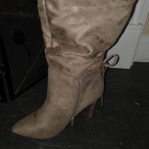 Zigisoho Jeannie 7W mid calf suede feel boots NWT - Picture 2 of 5